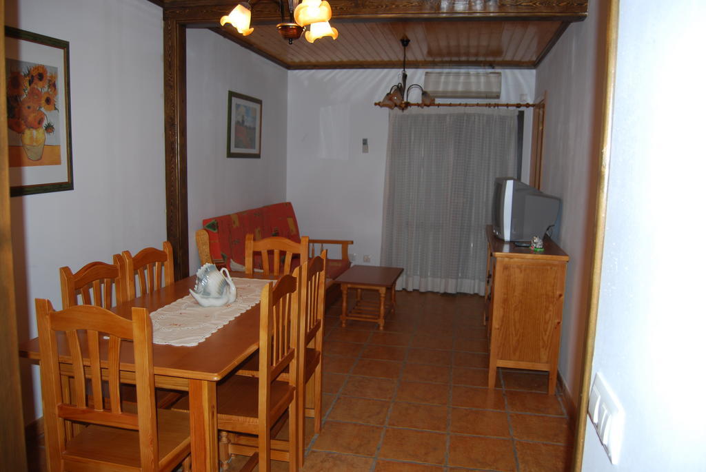 Apartamentos Les Moreres Duesaigues الغرفة الصورة